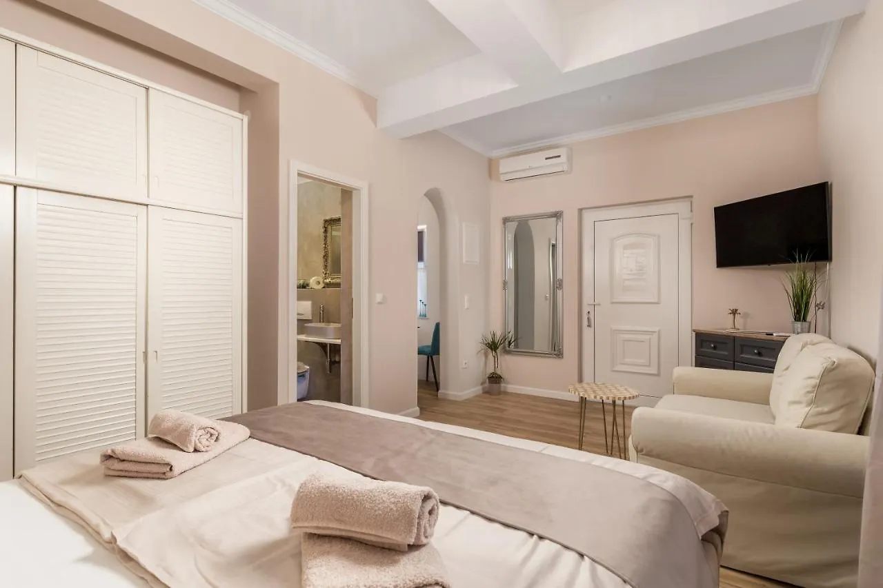 Apartments Villa Chiara Opatija 0*, Icici